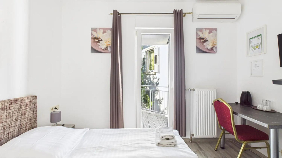 Bedroom 2, City Hotel, Ludwigsburg