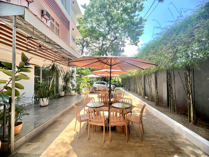 Food & Drinks 5, Bambu Suites, Puerto Princesa City