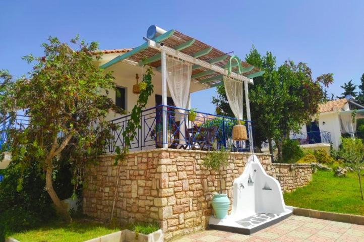 Others 2, Lontos Village, Peloponnese