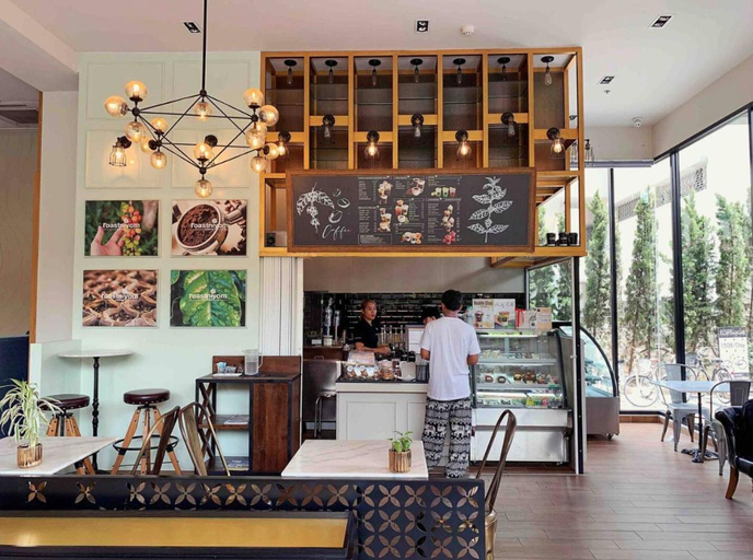 Food & Drinks 4, The Astra Condo Chiang Mai, Muang Chiang Mai