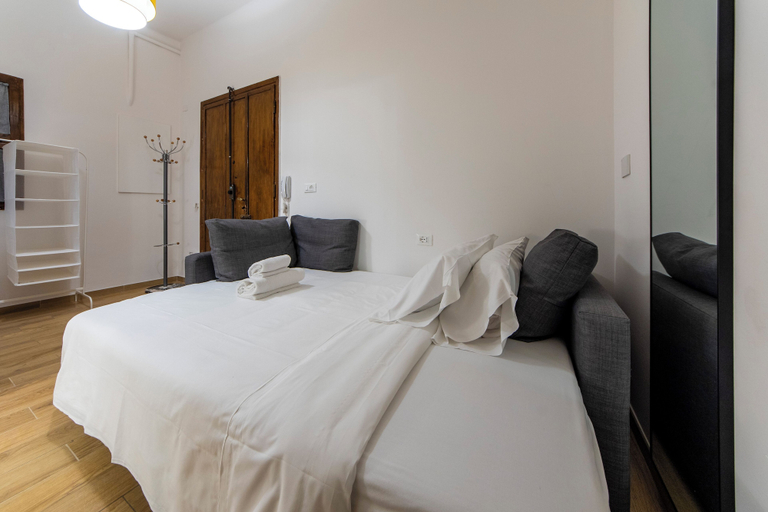 Living area 5, HouSmart Val D'Aposa 5, Bologna