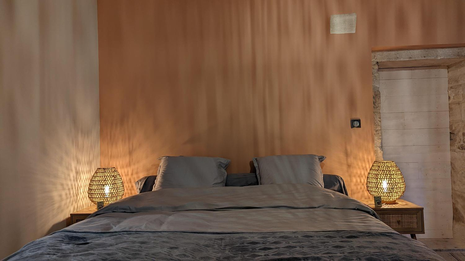Bedroom 4, La Ferme du Chateau, Côte-d'Or
