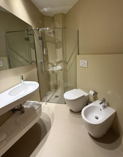 Bathroom 3, La Di Moret, Udine