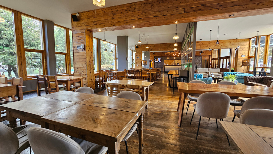 Public Area 4, Pioneros Suites by Grupo Tierra Gaucha, Bariloche