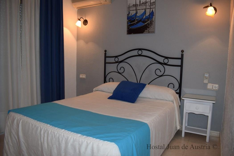 Others 5, Hostal Juan de Austria, Almería