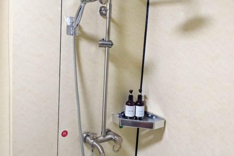Bathroom 4, Hongshi Road Branch, Linyi