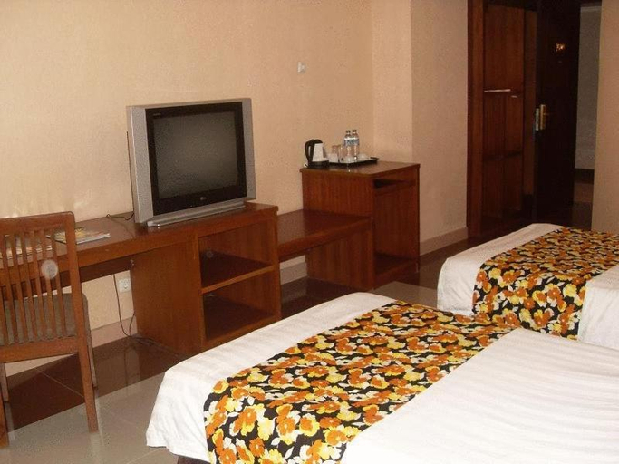 bedroom 5