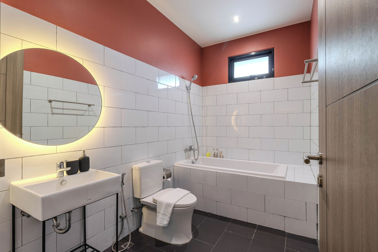 Bathroom 2, 2BR with Pool & Garden Near Beach V242, Phuket Island