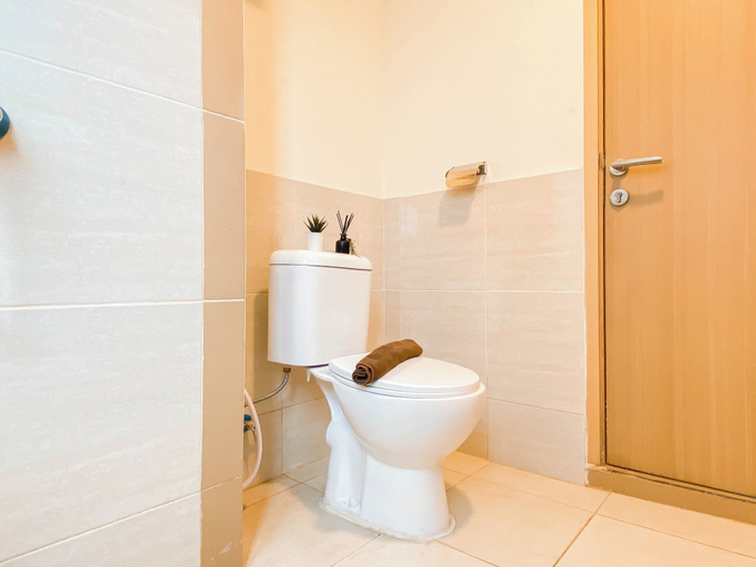 Bathroom 5, Good Deal 2Br At Meikarta Apartment, Cikarang