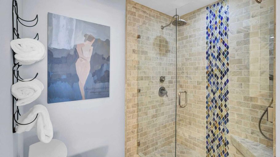 Bathroom 3, 118 Seascape by Avantstay Pool + Oceanfront Views, Charleston