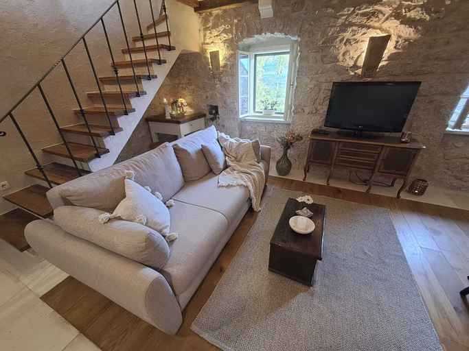 Others 1, Stone House Lola - Two Bedroom Holiday Home, Šestanovac