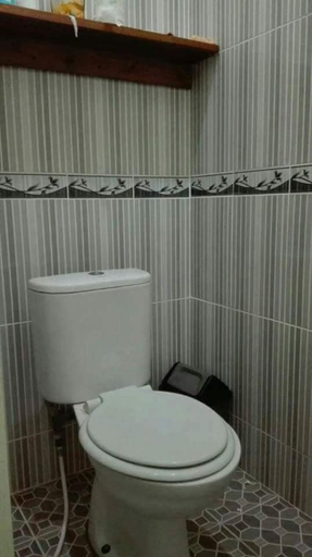 Bathroom 3, gery watukarung surfcamp, Pacitan