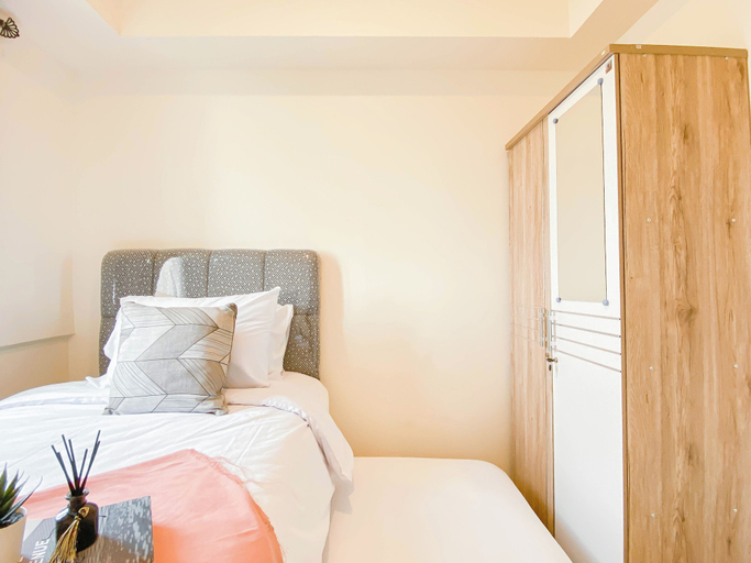 Room 2, Soft Scandinavian 3Br At Meikarta Apartment, Cikarang