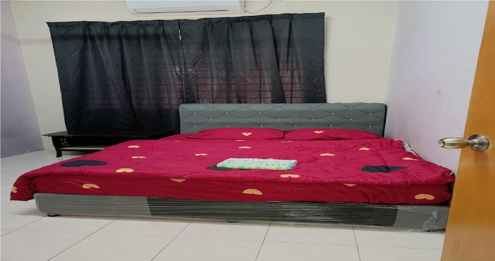 Bedroom 2, HOMESTAY TENGKU MAHERAN, Kubang Pasu