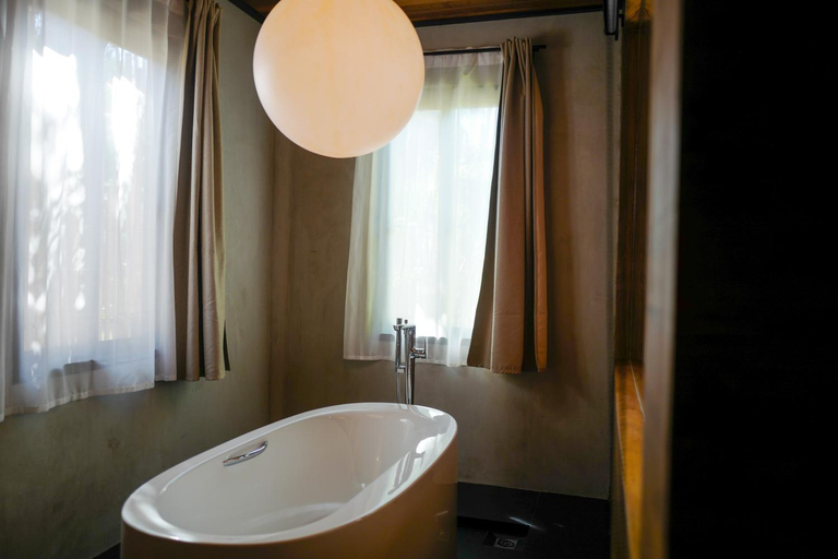 Bathroom 5, Nature Beach Resort, Koh Chang