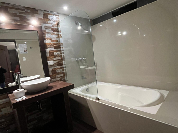 Bathroom 5, La Estacion Cusco Hotel, Cusco