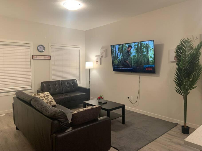 Others 4, Glamorous 3 BR Villa with Double Garage, Division No. 6