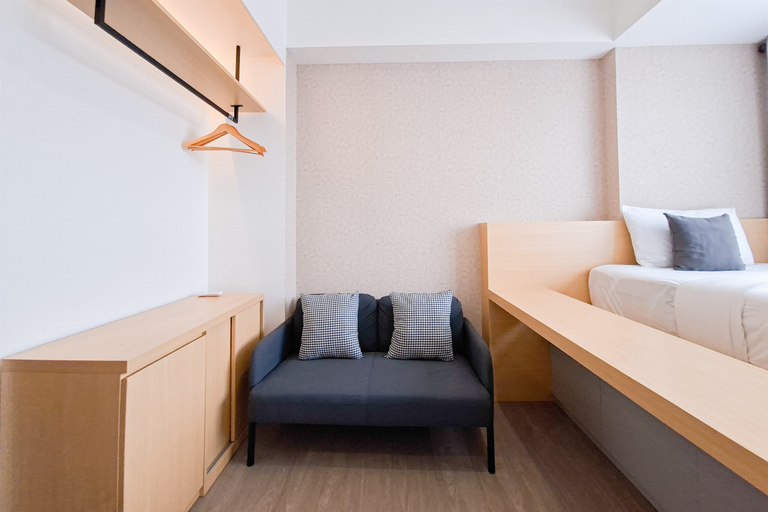 Others 3, Trendy Studio at Collins Boulevard Apartment By Travelio, Tangerang