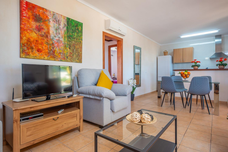 Facilities 2, Vista Sol - Villa With Private Pool In Ariany. Free Wifi, Baleares