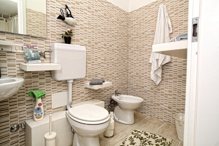 Bathroom 2, Maison Floria Locazione Turistica, Pescara