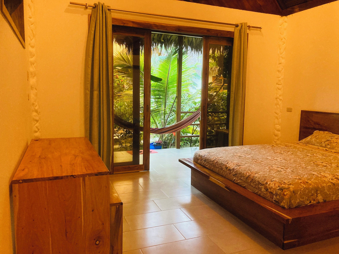 Bedroom 3, Hotel La Costa International, Puerto López