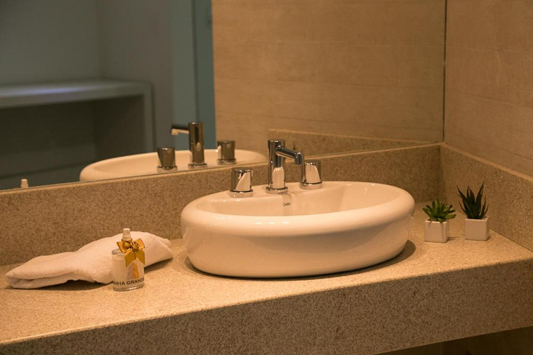Bathroom 3, Pecanha Grande Hotel, Peçanha