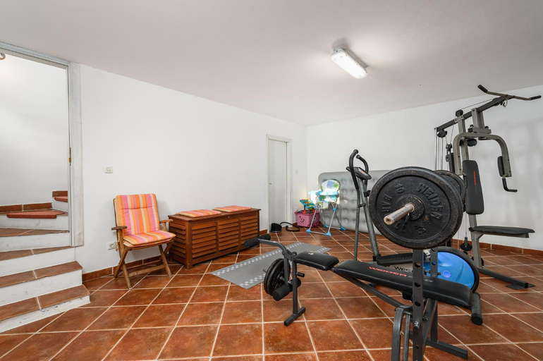 Others 4, Villa Marijanin Vrt, Tinjan