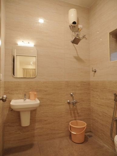 Bathroom 5, Ganesh Residency, Tirunelveli