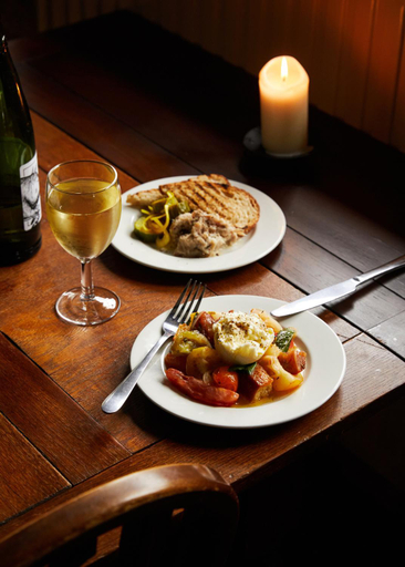 Food & Drinks, The Sherborne Arms, Gloucestershire