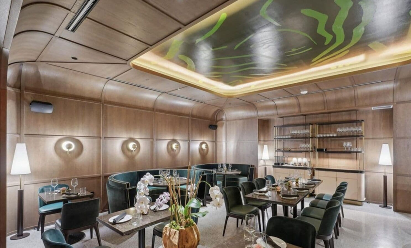 Food & Drinks 5, Apartment in New Luxury Condo Downtown, Miami-Dade
