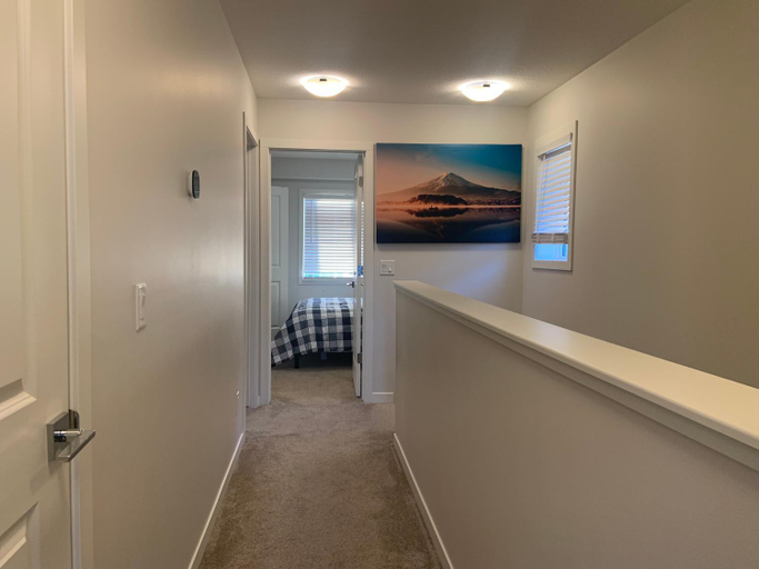 2, Glamorous 3 BR Villa with Double Garage, Division No. 6