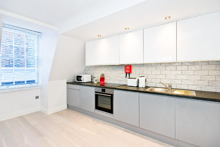 Others 5, Eldon Chambers Flat 2 by City Living London, London