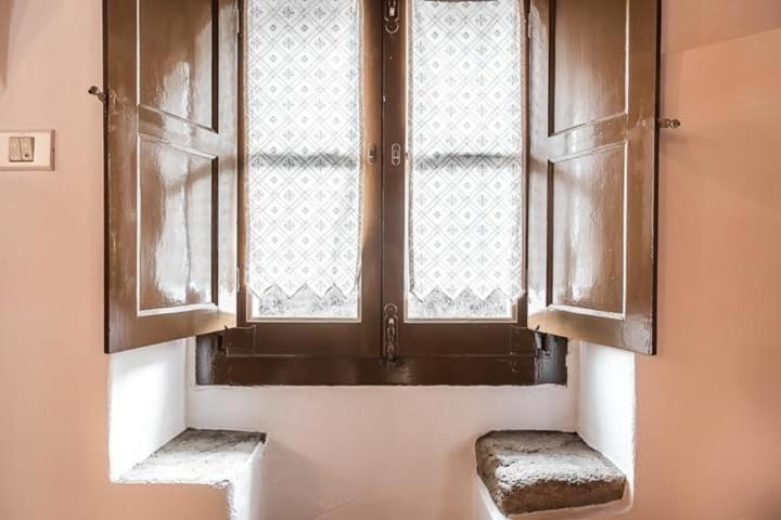 Bathroom 2, Casas de Romaria de Brotas, Mora