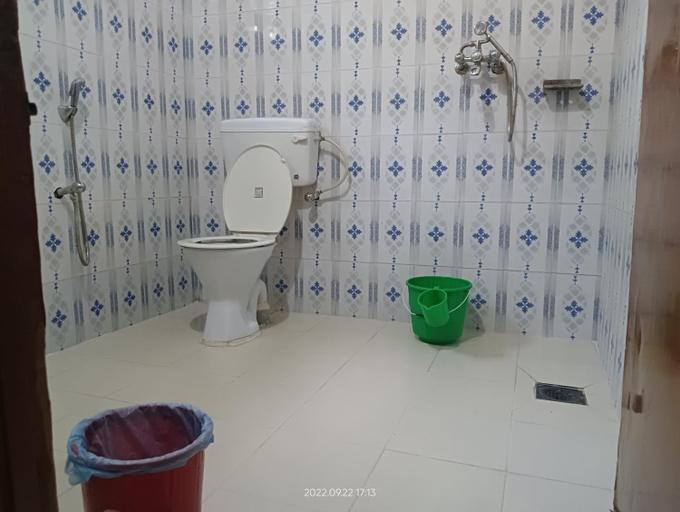 Bathroom 3, Hotel Butterfly , Sauraha , Chitwan, Narayani