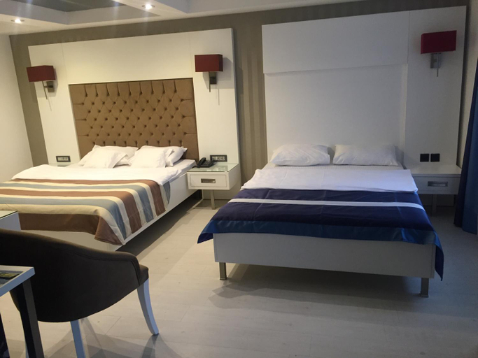 Others 4, R S CITY HoTEL, Merkez