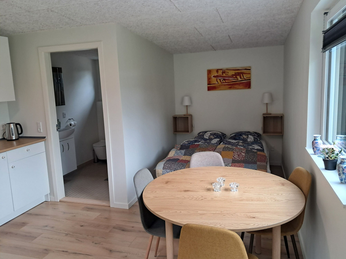 In-room dining, Outside Ribe Guesthouse, Esbjerg