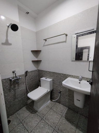 Bathroom 3, Alohaa Homestel, Coimbatore