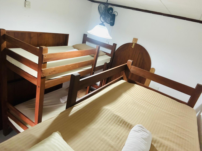 Bedroom 2, Sky Hostel Negombo, Negombo