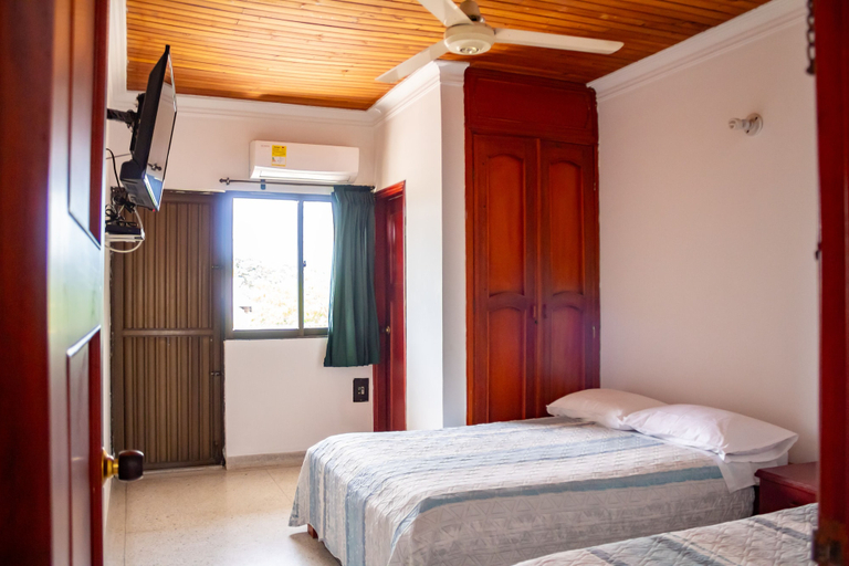 Bedroom 3, Hotel Santana, Sincelejo