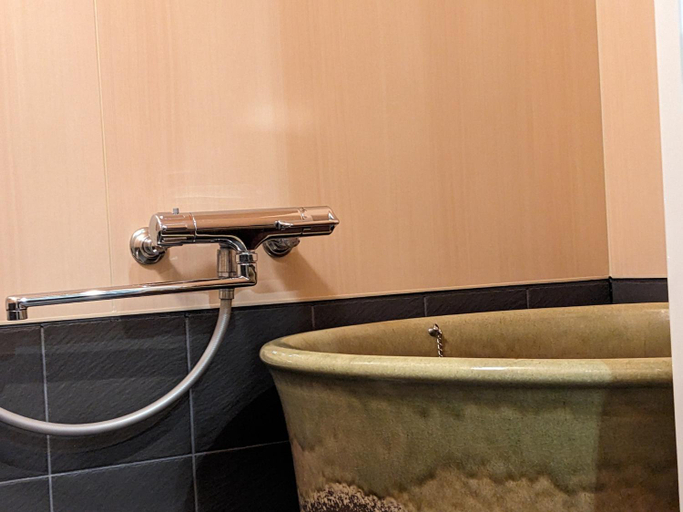 Bathroom 3, Moonlight Inn Kujo, Kyoto