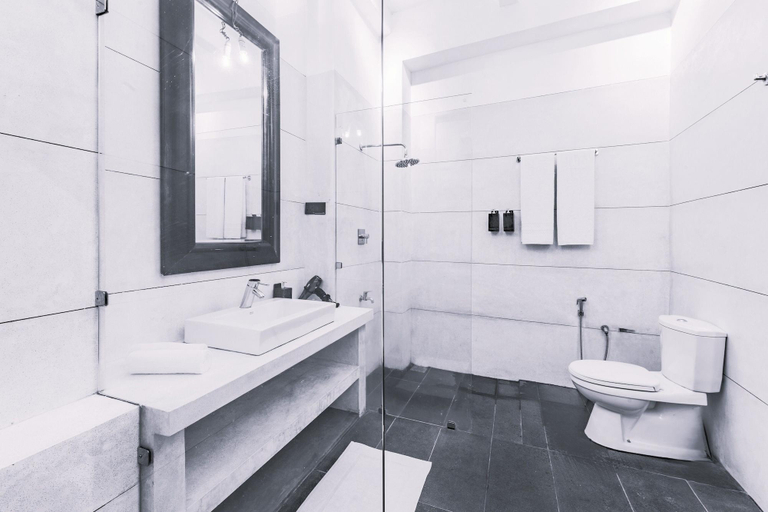 Bathroom 4, Small House Boutique Guest House, Galle Four Gravets
