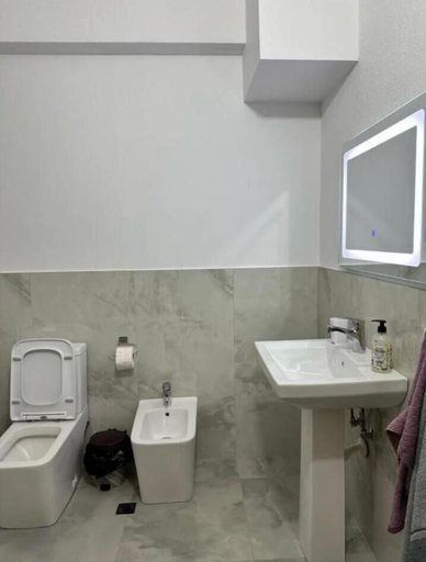 Bathroom 5, Alessio Rooms Kruja, Krujës