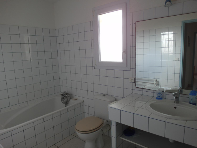 Bathroom 5, Oree de La Dune, Landes