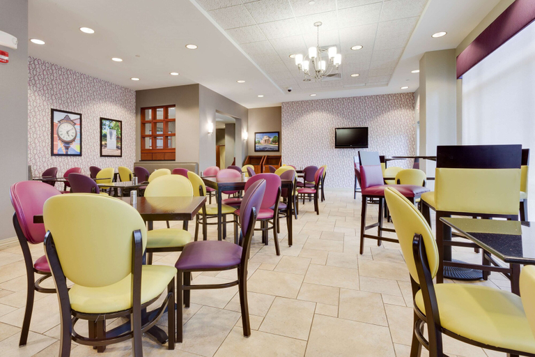 Food & Drinks 5, Drury Inn & Suites Middletown Franklin, Warren