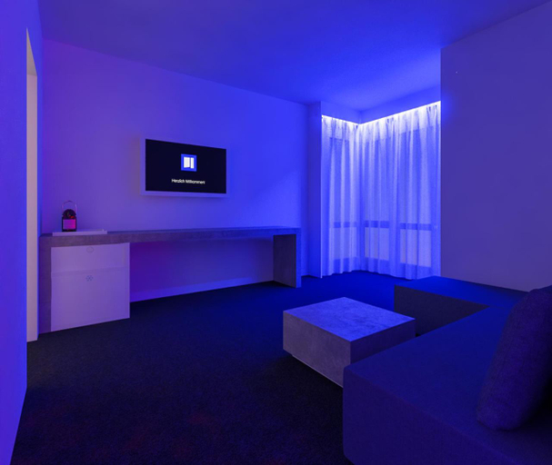 Bedroom 2, smartel at The Unbrexit, Borken