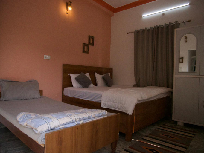 Bedroom 3, Flow House, Garhwal