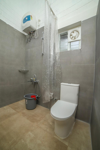 Shower, Hillcroft Annex Villa, The Nilgiris