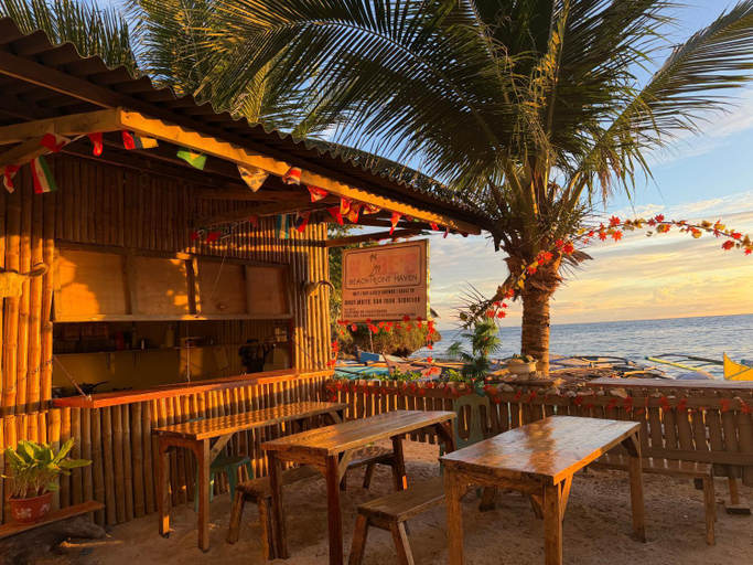 Food & Drinks 4, Kobe's Beachfront Haven, San Juan