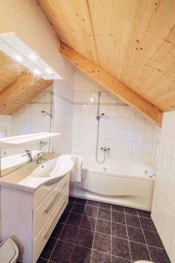 Room 2, 039 W18 in St Georgen am Kreischberg, Murau