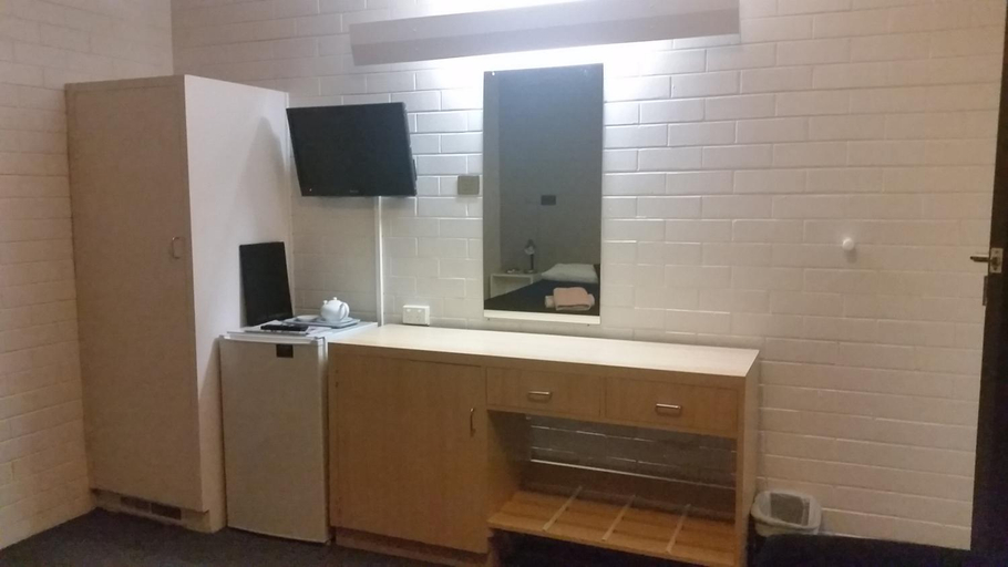 Bathroom 3, Bairnsdale Town Central Motel, E. Gippsland - Bairnsdale